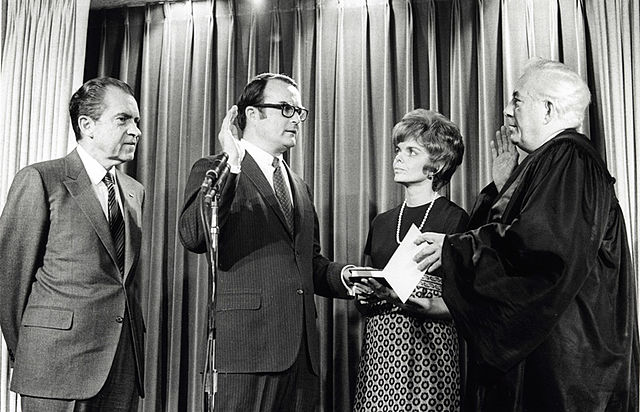 William Ruckelshaus, Two-Time EPA Chief, Dead at 87